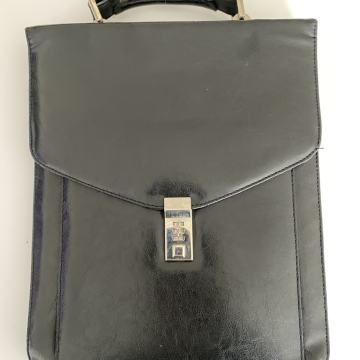 MUŠKA ELEGANTNA TORBA