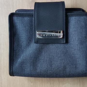 Nova muška toalet torbica