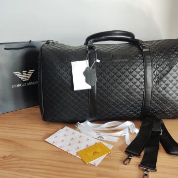 Sportska, putna, Armani   kože  1109.18