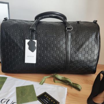 Sportska, putna, Gucci    kože  1109.16