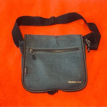 MUSKA TORBICA 30x30cm