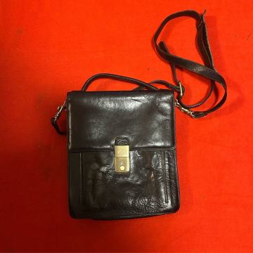 MUSKA TORBICA KOZA 25x23x10