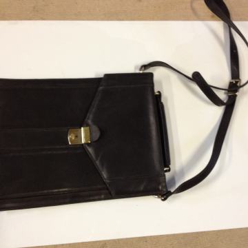 ** MUŠKA TORBICA - kožna - 3 komada **