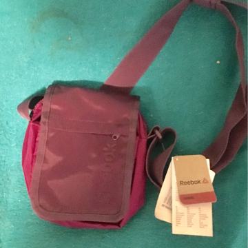 MUŠKA TORBICA REEBOK NOVA