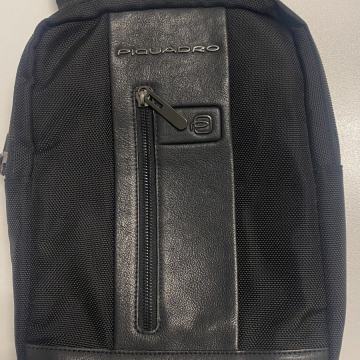 Piquadro Brief 2 crossover muška torbica M