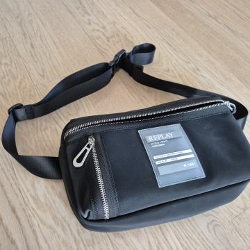 REPLAY originalna torbica, dimenzije: 30x17x10cm, NOVA TORBICA, 50e