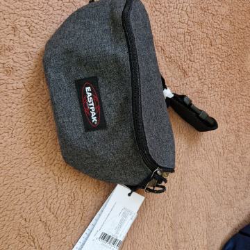 Torba oko struka EASTPAK (pederuša)