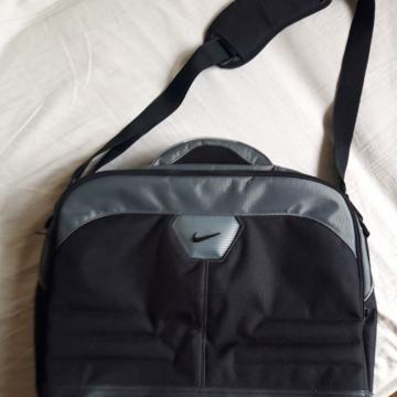 Torba za laptop nike na rame
