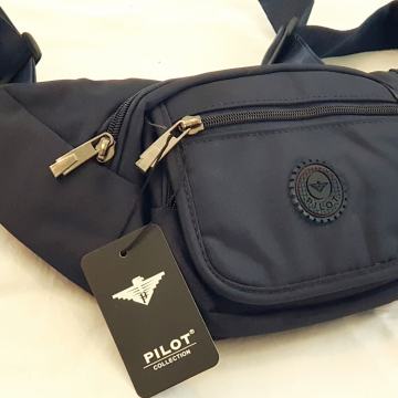 Torbica oko struka, NOVA, nekorištena, dostava cijela HR