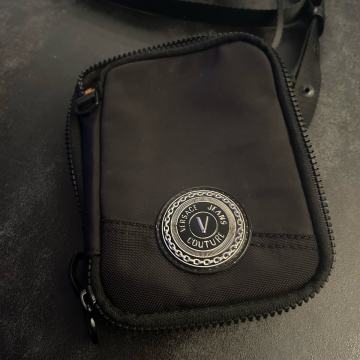 Versace jeans couture muška torbica