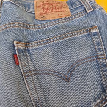 LEVIS  501 TRAPERICE