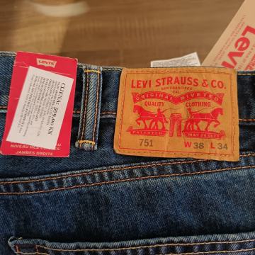 LEVIS muške traperice