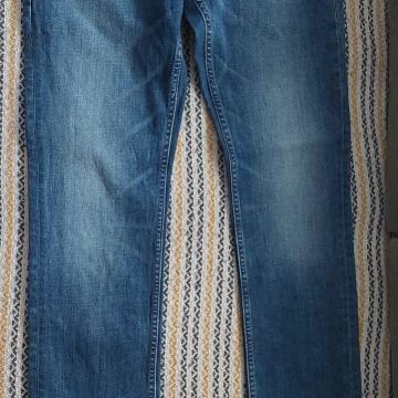 Tom Tailor model Aedan 32/36