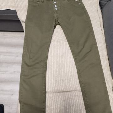 Nove traperice REPLAY 26