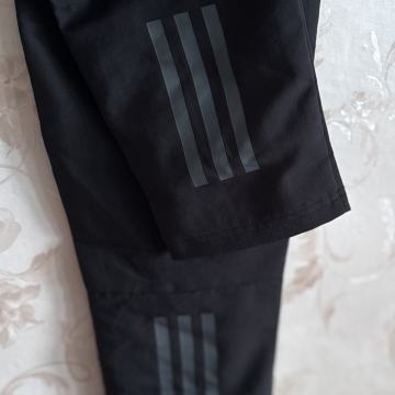 Adidas - nove - Aeroready - M