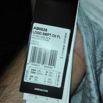 D.dio Adidas trenerke 2 xl vel