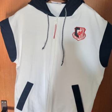 FK Crvena Zvezda nogometna navijačka Delije trenirka veličine L na M