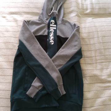 Majica s kapuljačom na zatvarač