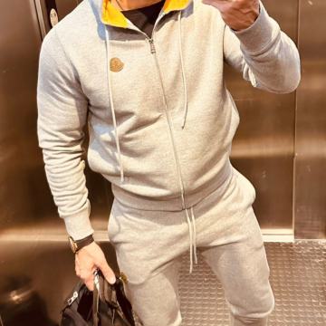 Moncler trenirka original