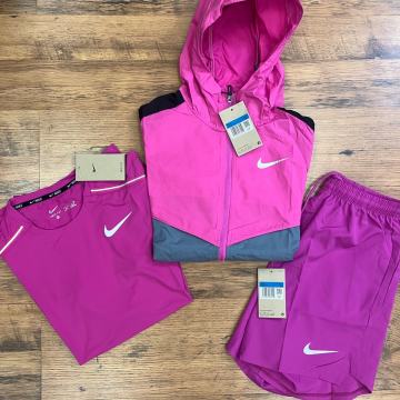 Nike miler set