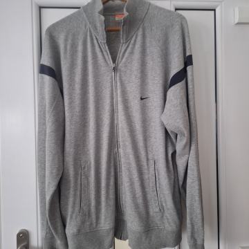 Nike trenirka vel XL