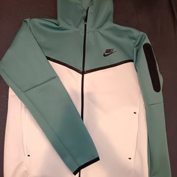 Originalna Nike dukserica