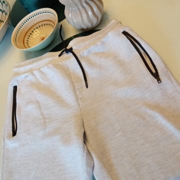 SINSAY SIVI DONJI TRENIRKE VEL. S - NOVO