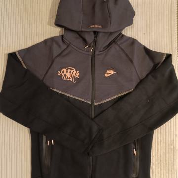 Tech fleece trenirka LIFE OF SYN