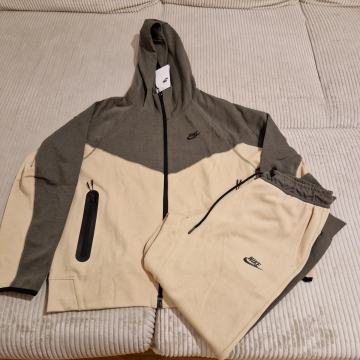 Tech fleece nike trenirka