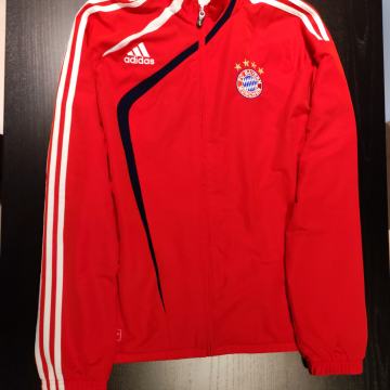 Trenirka Bayern Munchen 2009-10 (P01788 Adidas) vel. UK 44/46