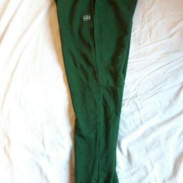 Trenirka (L) La costa doljnja