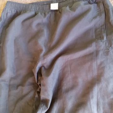 TRENIRKA vel. XL-NEW BALANCE