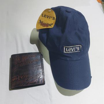 " Levi's " kožni novčanik + kapa
