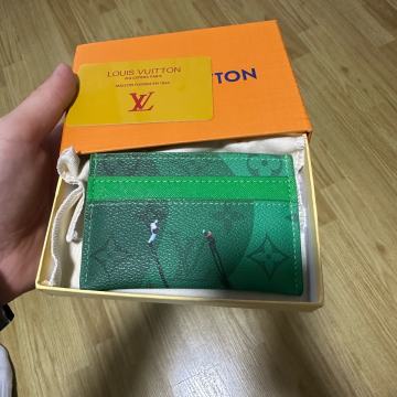 LV CARHOLDER