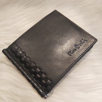 Muški crni novčanik s iglom