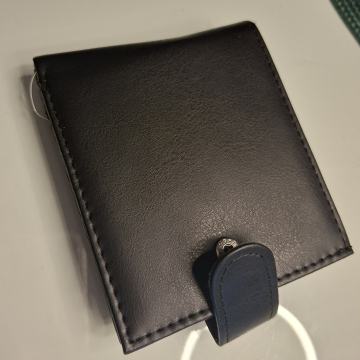 CRNI MUŠKI NOVČANIK - NOVO