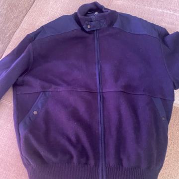 Muška džemper-jakna sa patentnim zatvaračem