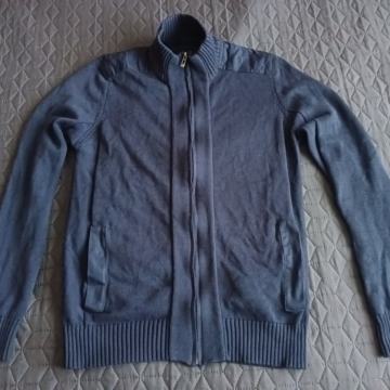 Muška vesta, nenošeno