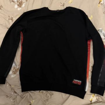 Prodajem Cørbo ( Raf Camora) L veličina crni pulover