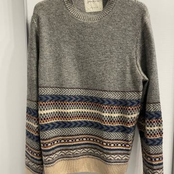 Stradivarius muški pulover vel. M