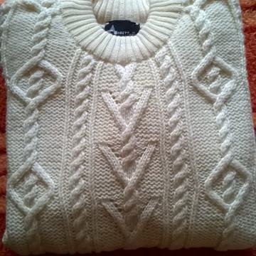 NOVI VUNENI DŽEMPER - VEL.XL