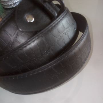 Muški crni remen vel.140 cm NOVO