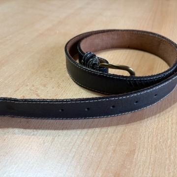 Muški remen za hlače duljine 1m (bijeli konac)