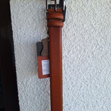 Smeđi kožni remen 125 dužina