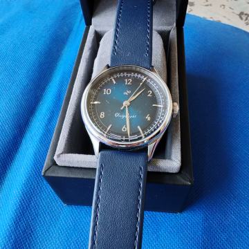 ABOUT VINTAGE 1968 BLUE SUNRAY