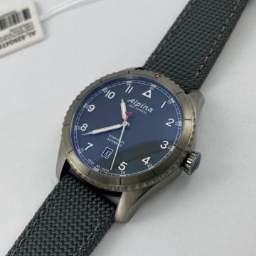 Alpina Startimer Pilot Titanium Automatic 41mm