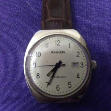 Anker datumar s centralnom sekundarom