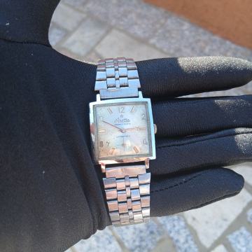 Aretta Square 17 rubis