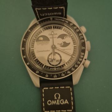 BIOCERAMIC MOONSWATCH MISSION TO EARTHPHASE