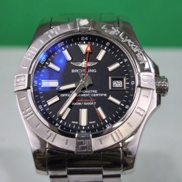 Breitling Avenger GMT Lyconte